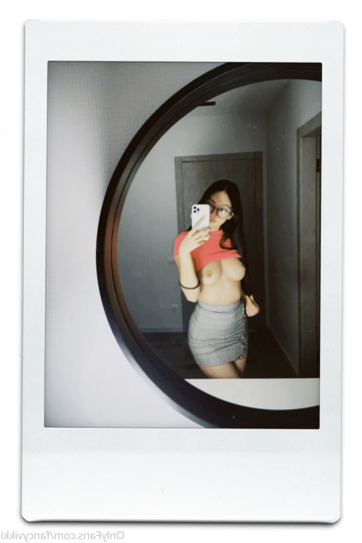 Vixivik [ fancyvikki ] Onlyfans leaked photo 13144087 on Hotleaks.tv