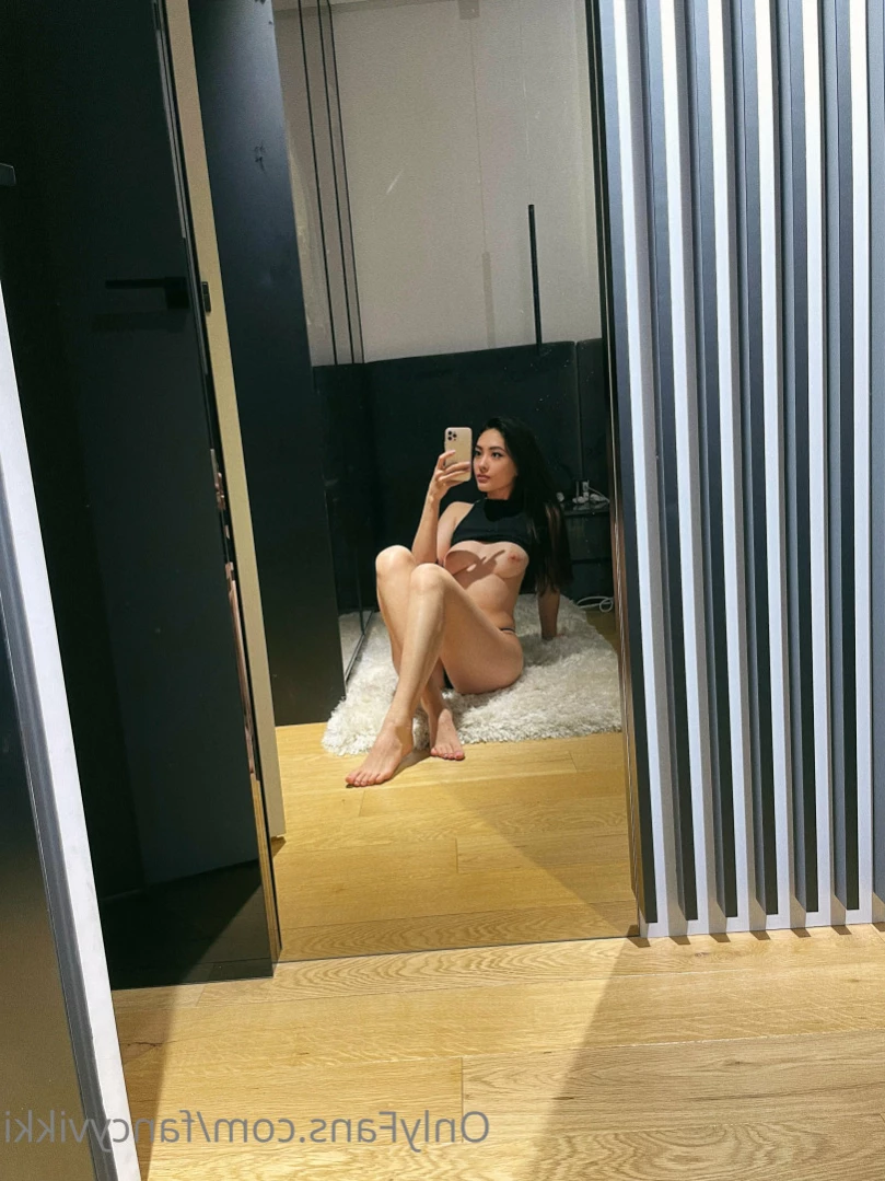 Vixivik [ fancyvikki ] Onlyfans leaked photo 13496730 on Hotleaks.tv