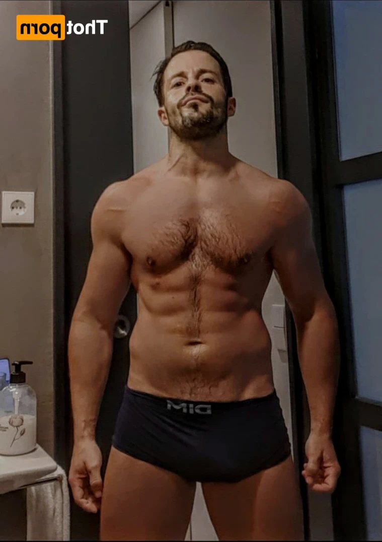 🟢 🇬🇧 🇪🇦NickBigCock💪😈🍆💦10 INCH GIANT DICK [ nickbigcock ] Onlyfans leaked photo 16401004 on Hotleaks.tv
