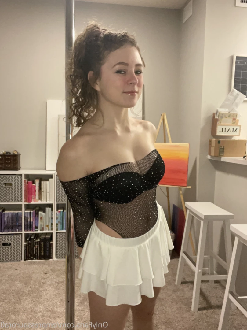 empressaurora0 Onlyfans leaked photo 13703112 on Hotleaks.tv