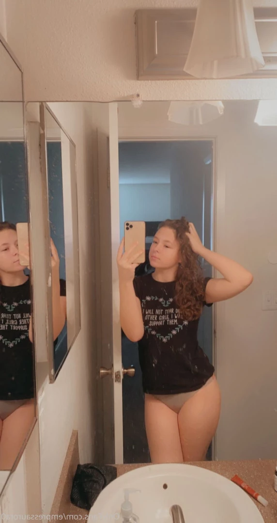 empressaurora0 Onlyfans leaked photo 13710748 on Hotleaks.tv