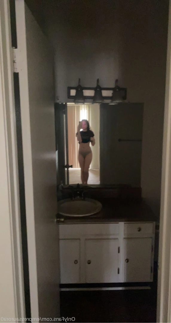 empressaurora0 Onlyfans leaked photo 14684303 on Hotleaks.tv