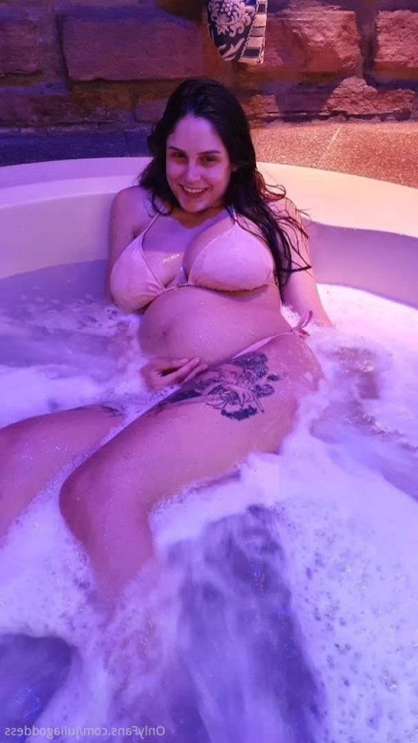 Julia Goddess [ juliagoddess ] Onlyfans leaked photo 13915827 on Hotleaks.tv