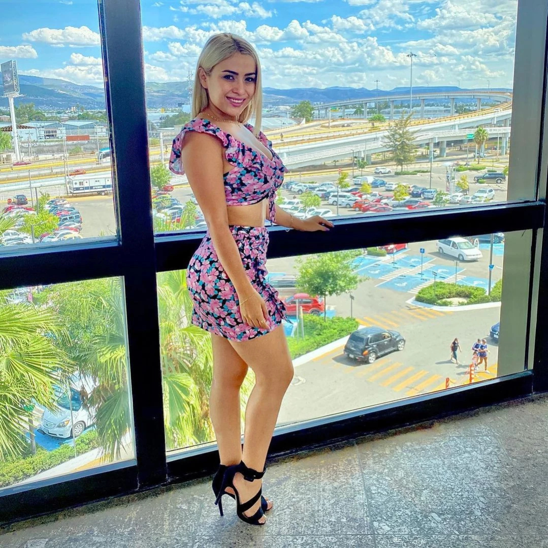 Alemia Rojas [ alemiarojas ] Onlyfans leaked photo 16371228 on Hotleaks.tv