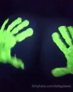The MlLF next door [ kellyydawn ] Onlyfans leaked video 12530832 on Hotleaks.tv
