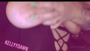 The MlLF next door [ kellyydawn ] Onlyfans leaked video 12530959 on Hotleaks.tv