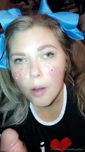 The MlLF next door [ kellyydawn ] Onlyfans leaked video 12531226 on Hotleaks.tv