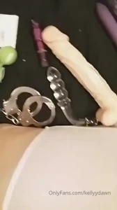 The MlLF next door [ kellyydawn ] Onlyfans leaked video 13588191 on Hotleaks.tv