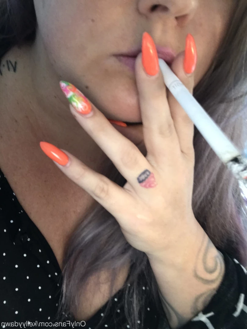 The MlLF next door [ kellyydawn ] Onlyfans leaked photo 13894055 on Hotleaks.tv