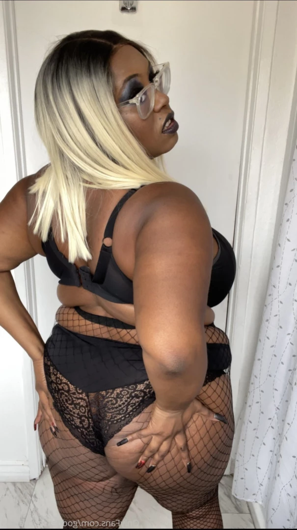 Goddess✨CocoaLuna [ goddesscocoaluna ] Onlyfans leaked photo 11028767 on Hotleaks.tv