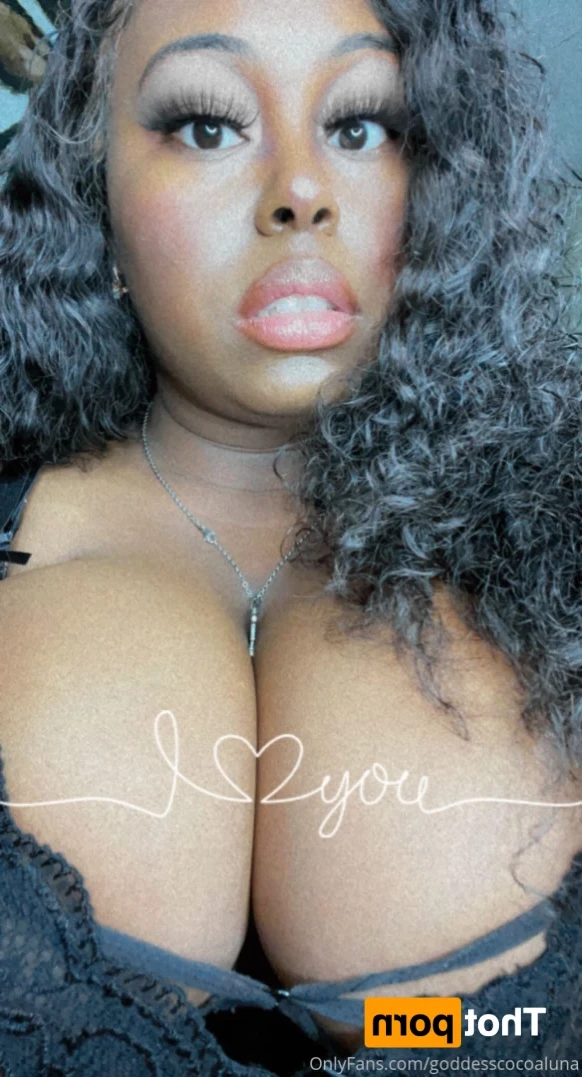 Goddess✨CocoaLuna [ goddesscocoaluna ] Onlyfans leaked photo 15846938 on Hotleaks.tv