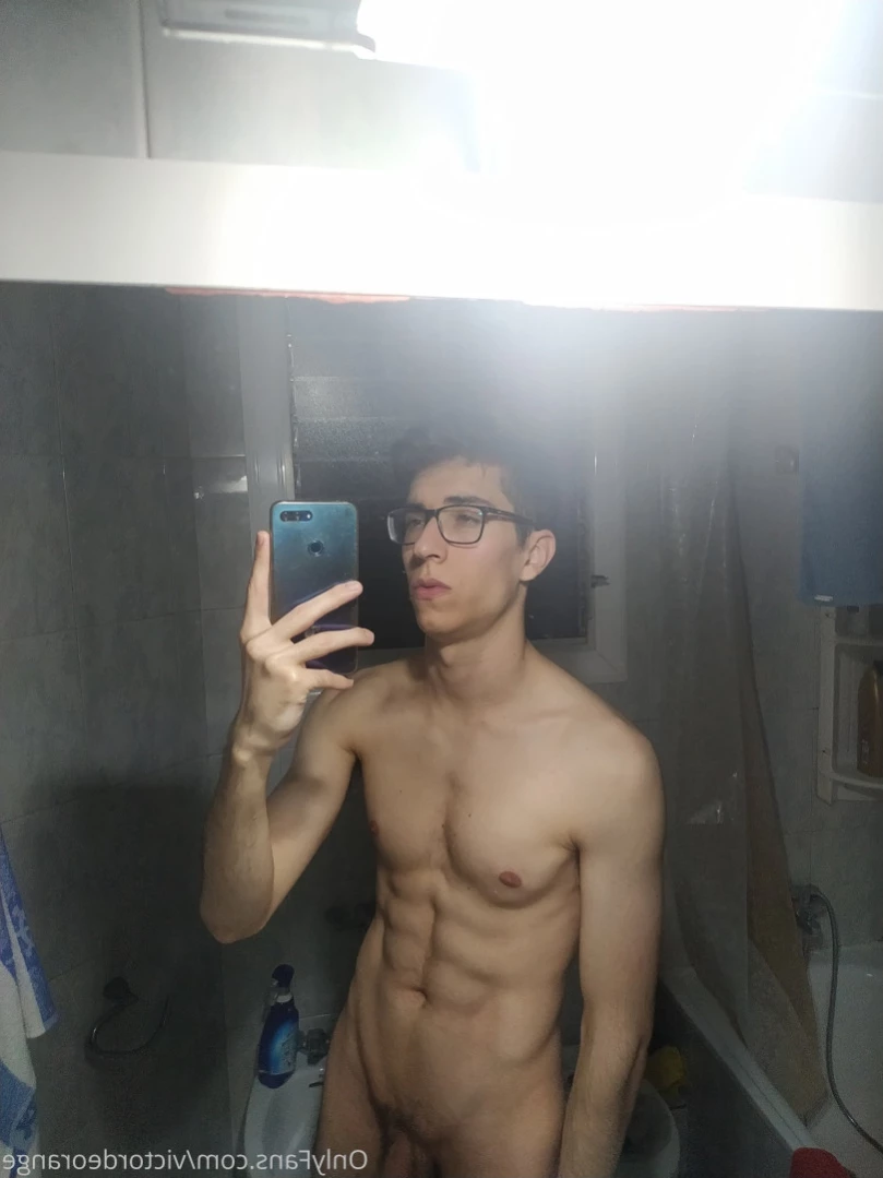Victor de Orange 🧡 [ victordeorange ] Onlyfans leaked photo 14822422 on Hotleaks.tv