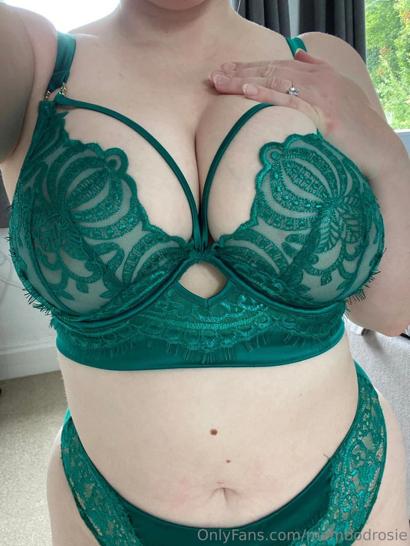 pregnant ~ Rosie 🤱 NO PPV [ mombodrosie ] Onlyfans leaked photo 18558185 on Hotleaks.tv