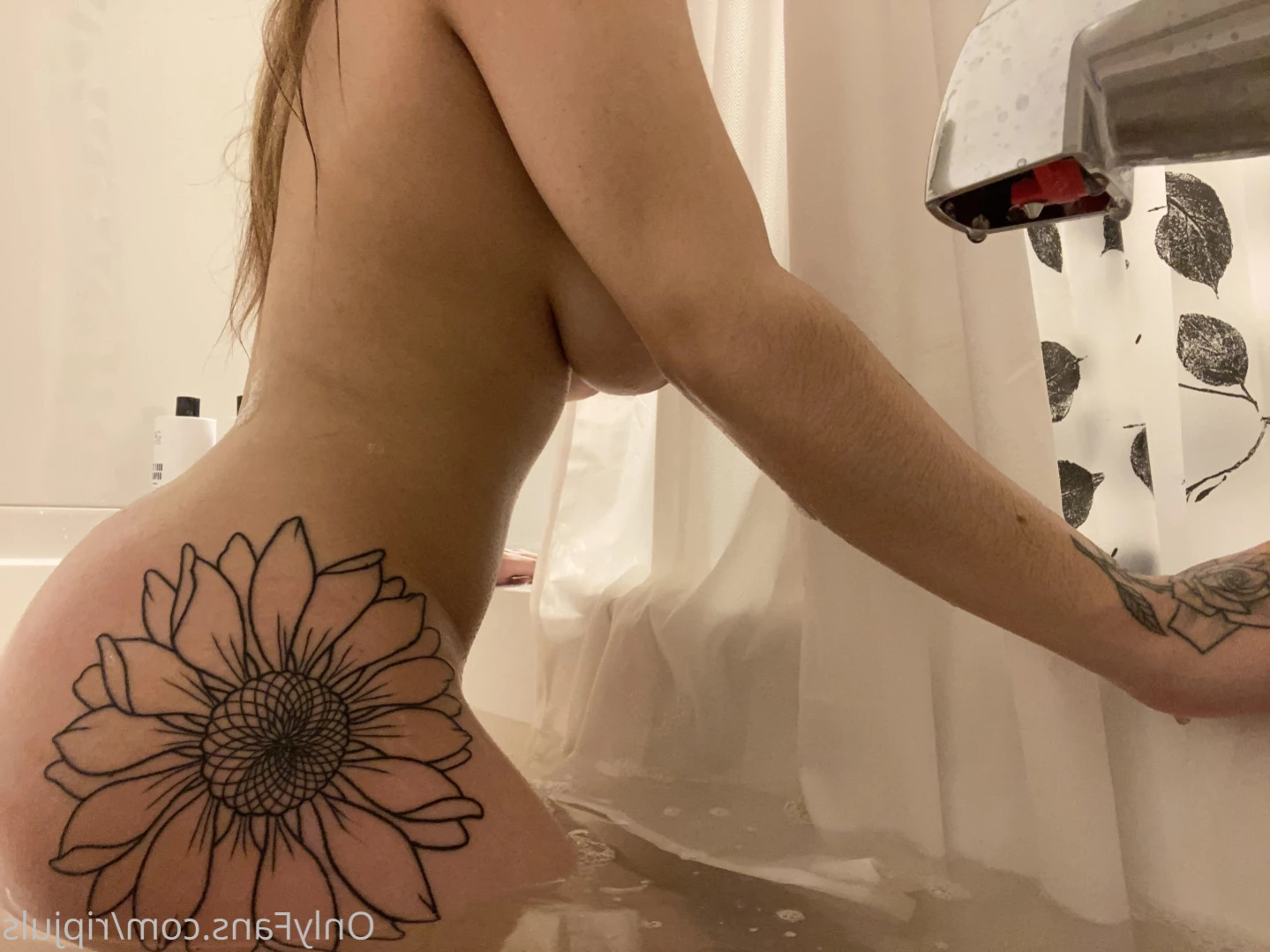Juls [ ripjuls ] Onlyfans leaked photo 12397733 on Hotleaks.tv