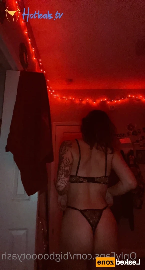 Ash [ bigbooootyash ] Onlyfans leaked photo 15575585 on Hotleaks.tv