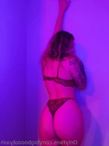 15899018