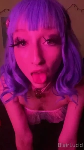 16135946