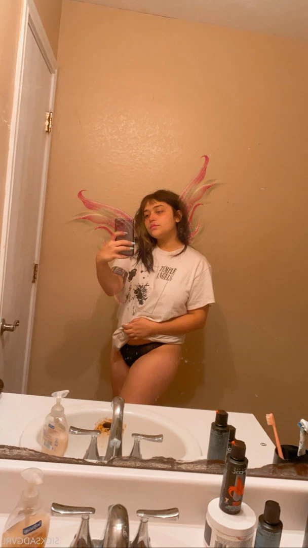 𝖒𝖆𝖗𝖘🦇 [ sicksadgvrl ] Onlyfans leaked photo 12363949 on Hotleaks.tv