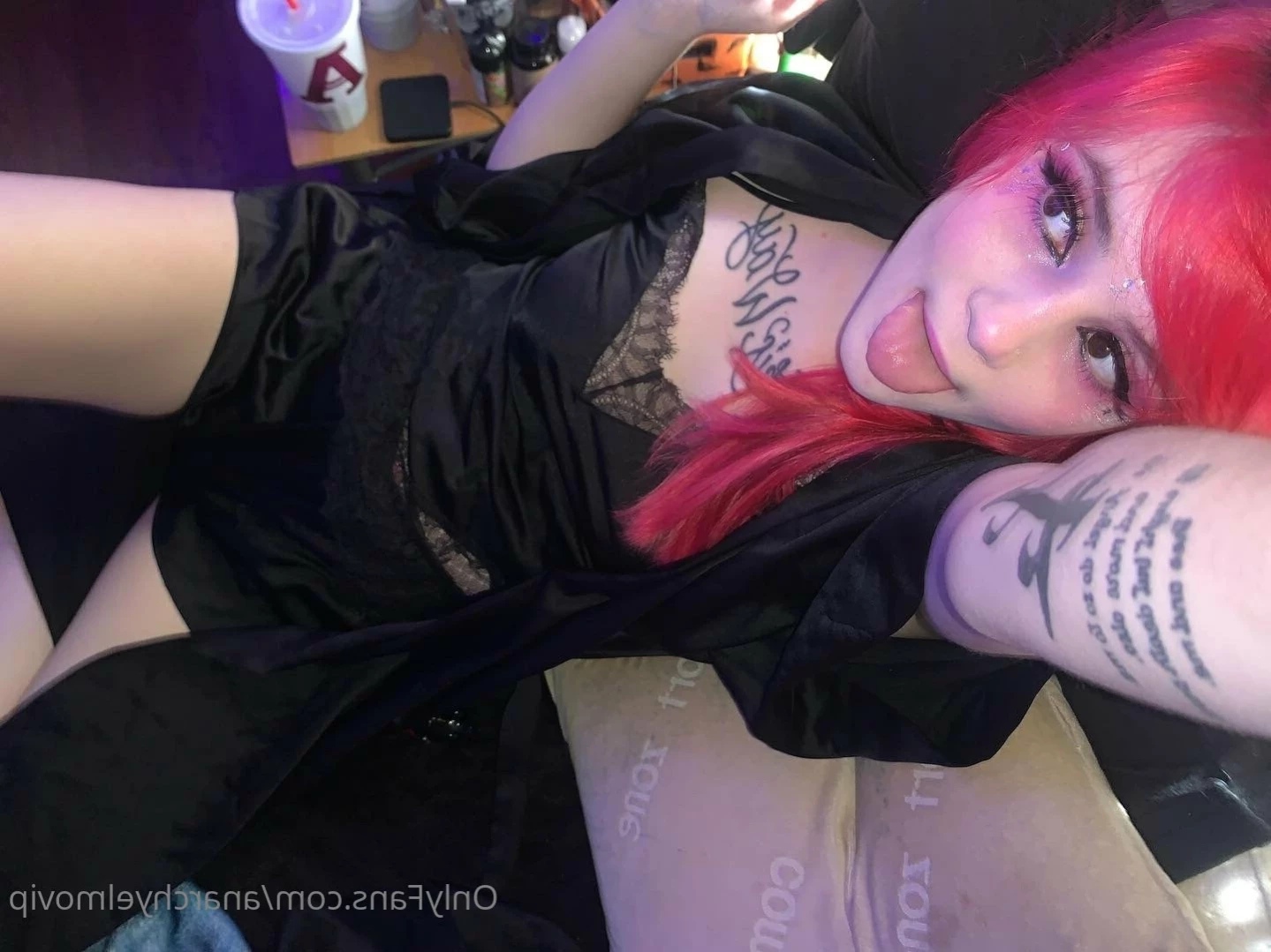 𝓐𝓷𝓪𝓻𝓬𝓱𝔂 𝓔𝓵𝓶𝓸 [ anarchyelmovip ] Onlyfans leaked photo 11036168 on Hotleaks.tv