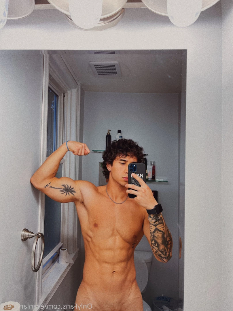 Evan Lamicella [ evanlamicella ] Onlyfans leaked photo 11006271 on Hotleaks.tv