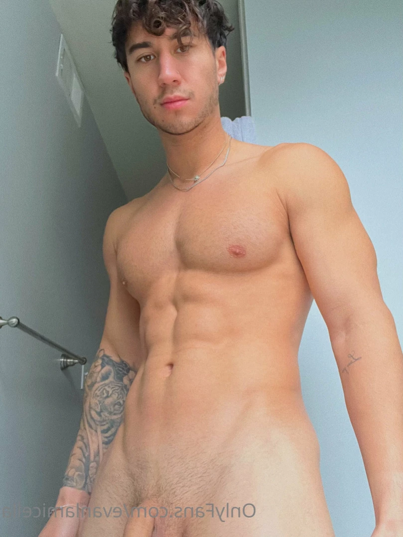 Evan Lamicella [ evanlamicella ] Onlyfans leaked photo 12199453 on Hotleaks.tv