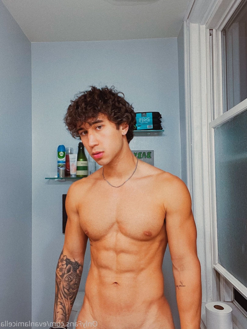 Evan Lamicella [ evanlamicella ] Onlyfans leaked photo 15067635 on Hotleaks.tv