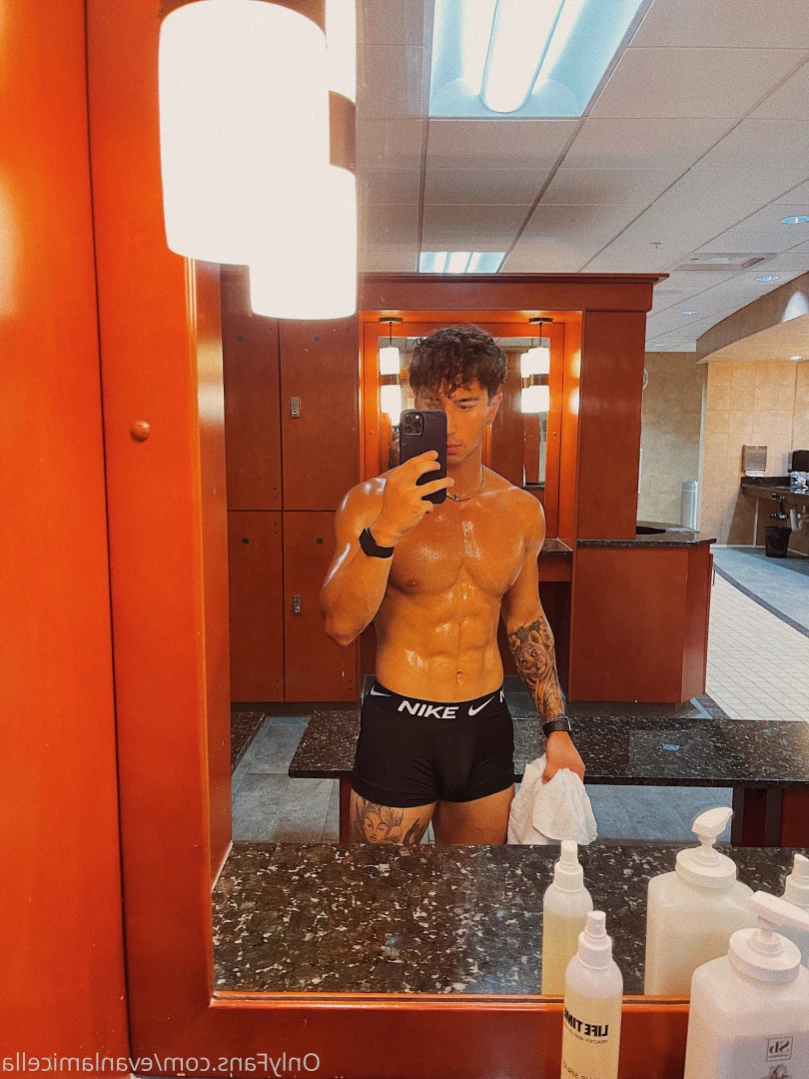 Evan Lamicella [ evanlamicella ] Onlyfans leaked photo 15815565 on Hotleaks.tv