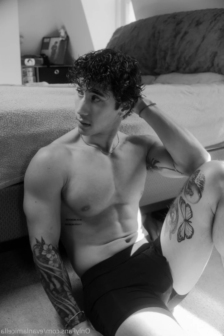 Evan Lamicella [ evanlamicella ] Onlyfans leaked photo 16368505 on Hotleaks.tv