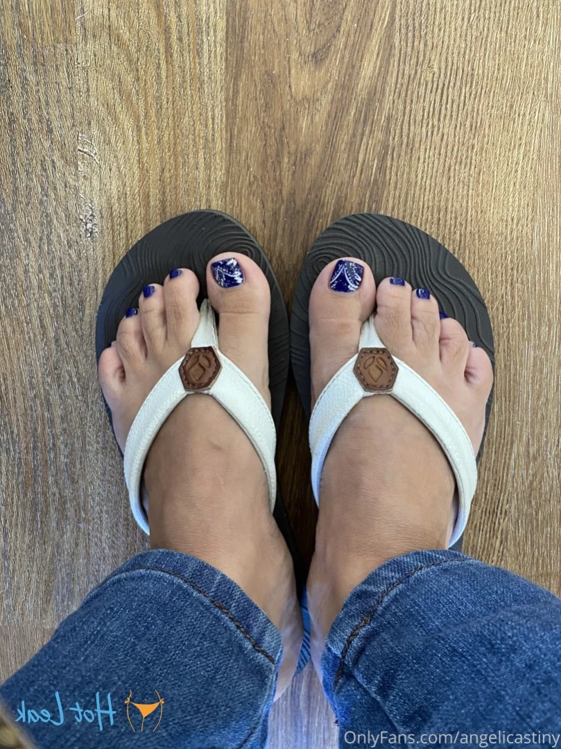 Little foot [ angelicastiny ] Onlyfans leaked photo 16023393 on Hotleaks.tv