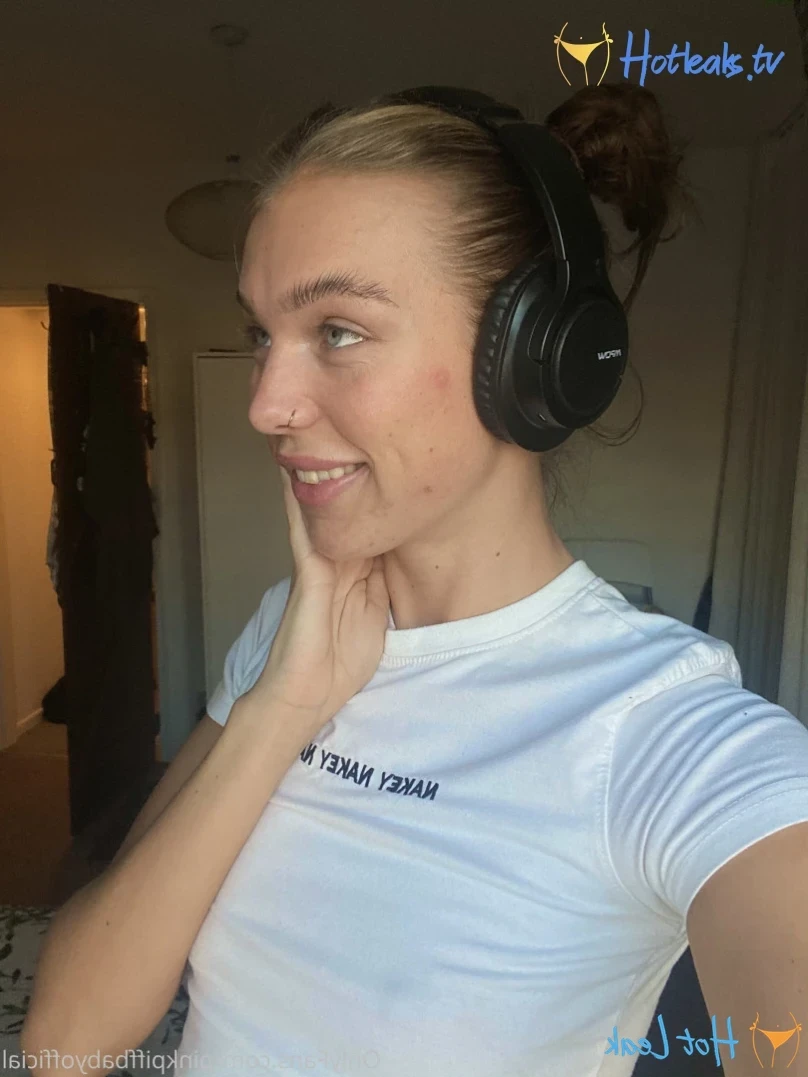 your favourite loner st0ner <3 [ pinkpiffbabyofficial ] Onlyfans leaked photo 12690311 on Hotleaks.tv