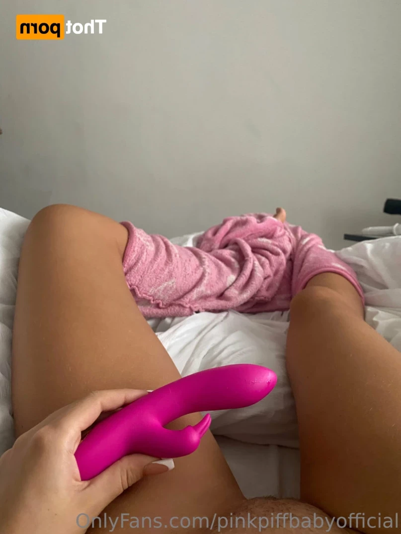 your favourite loner st0ner &lt;3 [ pinkpiffbabyofficial ] Onlyfans leaked photo 12705509 on Hotleaks.tv
