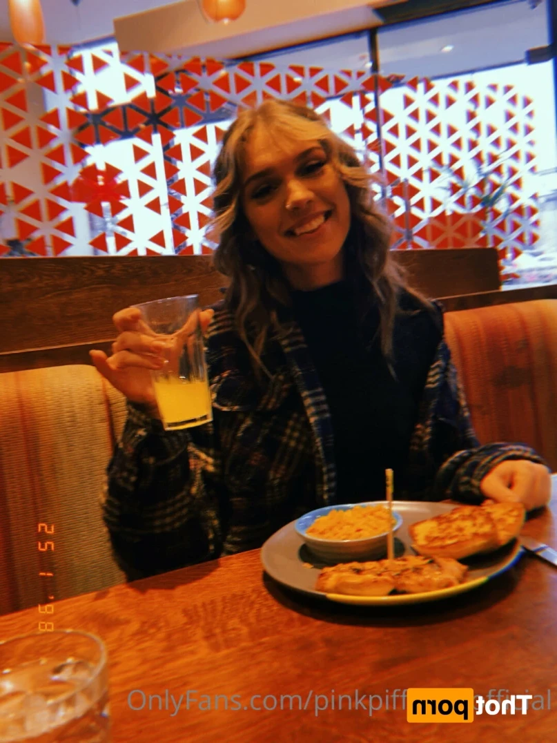 your favourite loner st0ner <3 [ pinkpiffbabyofficial ] Onlyfans leaked photo 15564289 on Hotleaks.tv
