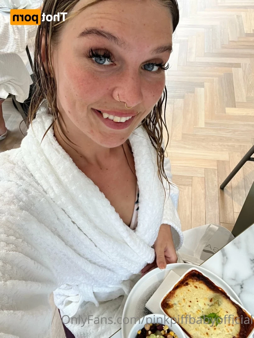 your favourite loner st0ner <3 [ pinkpiffbabyofficial ] Onlyfans leaked photo 15782938 on Hotleaks.tv