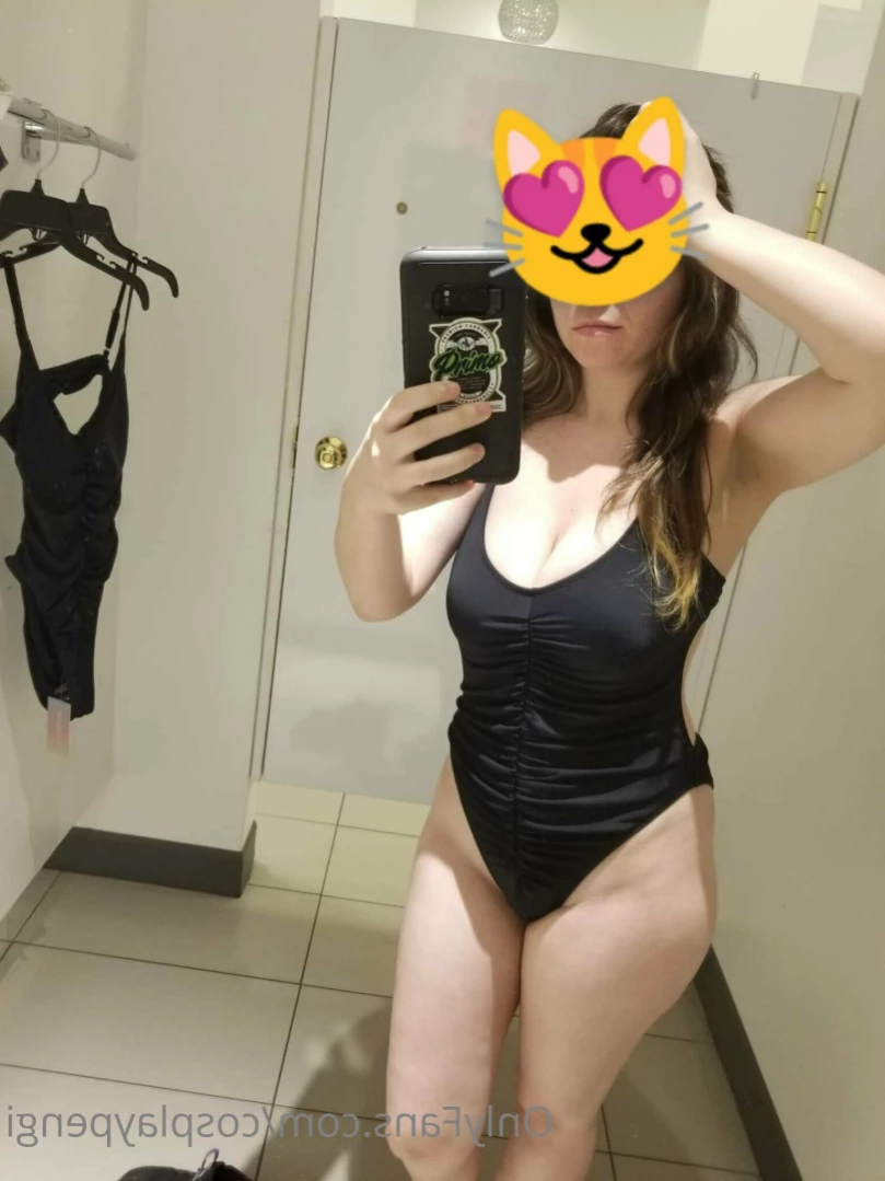 cosplaypengi Onlyfans leaked photo 15917716 on Hotleaks.tv