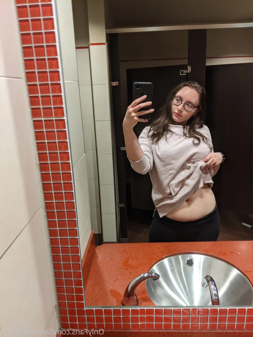 lanadelbae420 Onlyfans leaked photo 14829097 on Hotleaks.tv