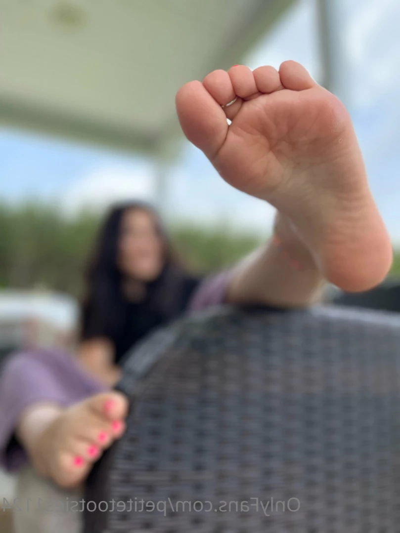 Petite Feet Penelope [ penelopestootsies739 ] Onlyfans leaked photo 11873724 on Hotleaks.tv