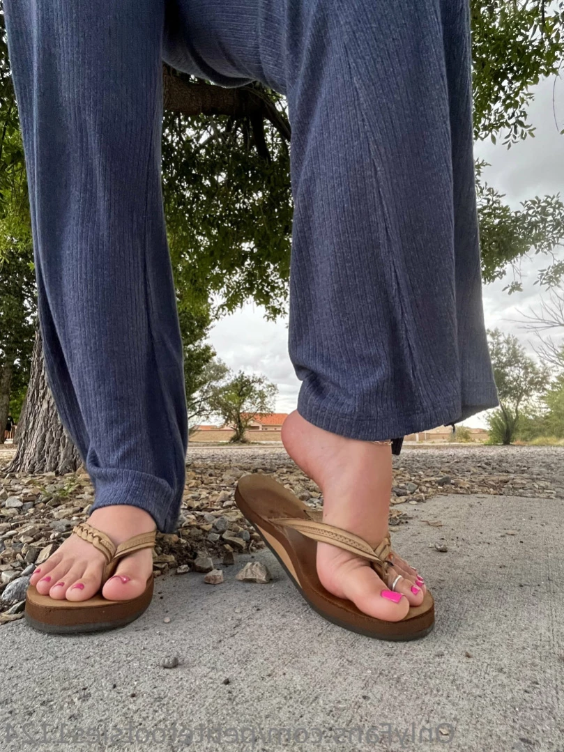 Petite Feet Penelope [ penelopestootsies739 ] Onlyfans leaked photo 12303528 on Hotleaks.tv