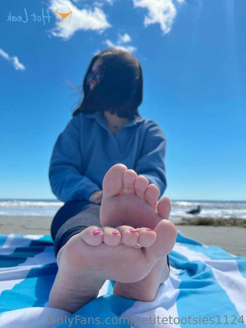 Petite Feet Penelope [ penelopestootsies739 ] Onlyfans leaked photo 12310353 on Hotleaks.tv
