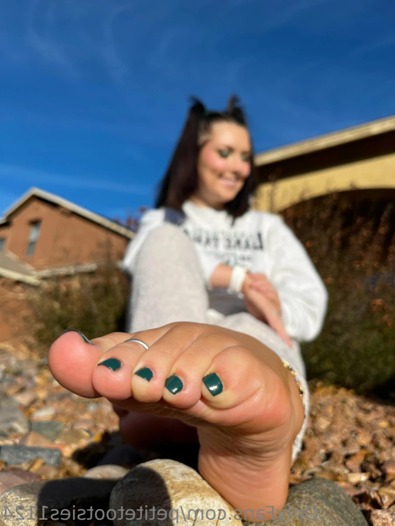 Petite Feet Penelope [ penelopestootsies739 ] Onlyfans leaked photo 12310558 on Hotleaks.tv