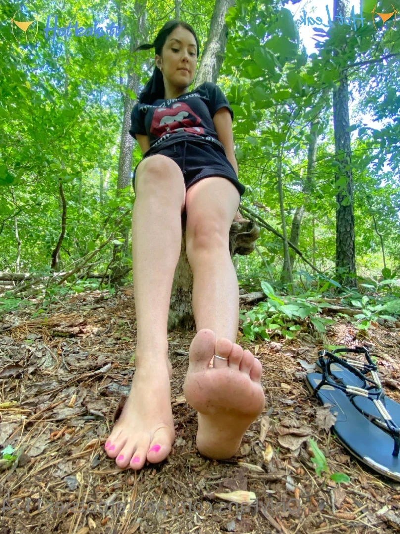 Petite Feet Penelope [ penelopestootsies739 ] Onlyfans leaked photo 12321731 on Hotleaks.tv