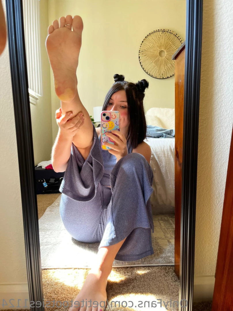 Petite Feet Penelope [ penelopestootsies739 ] Onlyfans leaked photo 14125512 on Hotleaks.tv