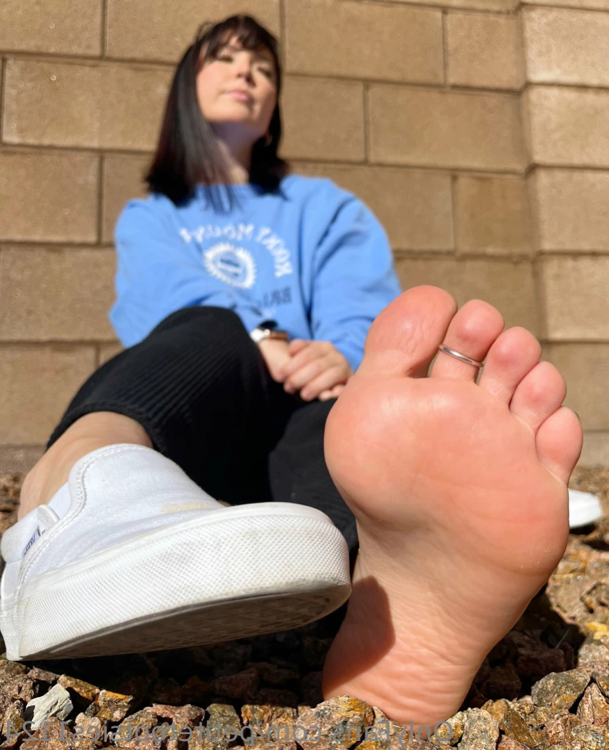 Petite Feet Penelope [ penelopestootsies739 ] Onlyfans leaked photo 14818716 on Hotleaks.tv
