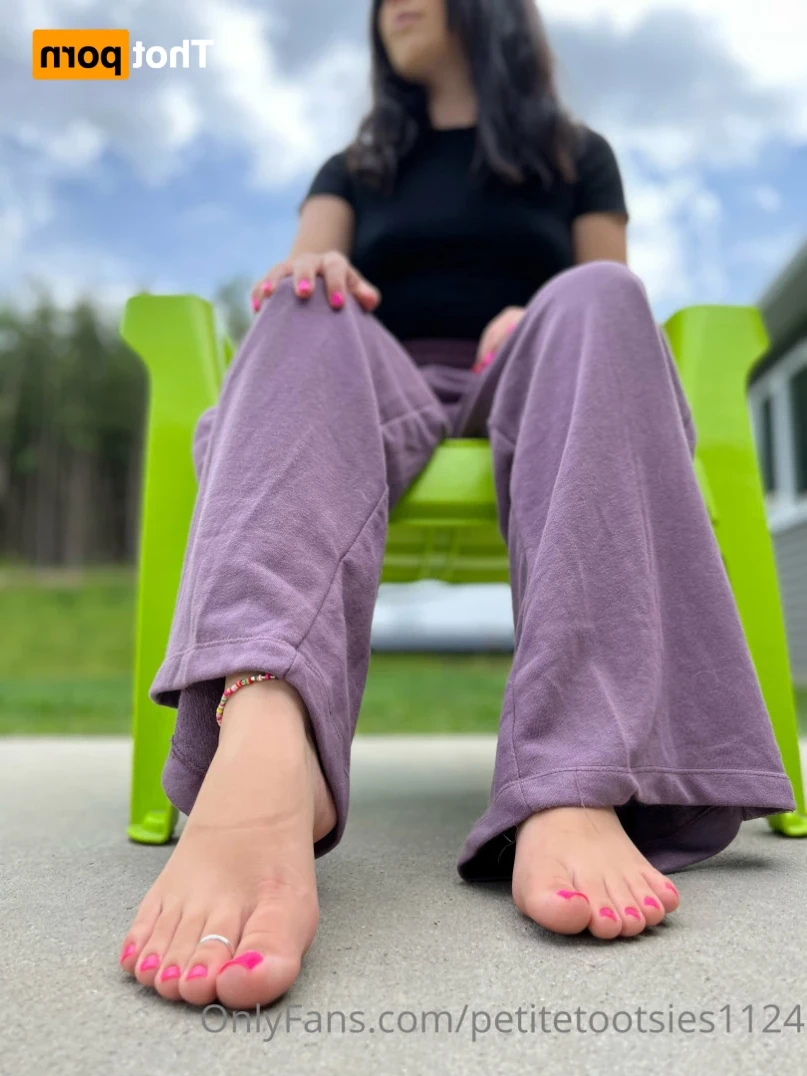 Petite Feet Penelope [ penelopestootsies739 ] Onlyfans leaked photo 15054392 on Hotleaks.tv