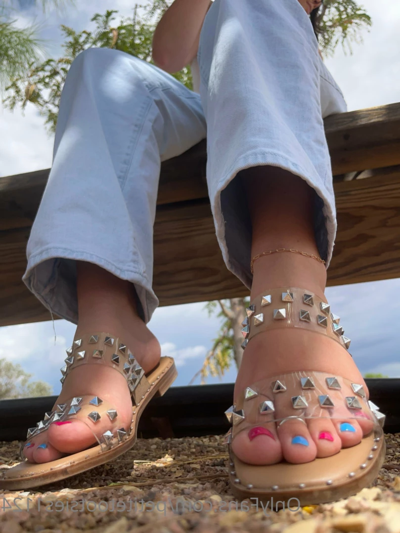Petite Feet Penelope [ penelopestootsies739 ] Onlyfans leaked photo 15585893 on Hotleaks.tv