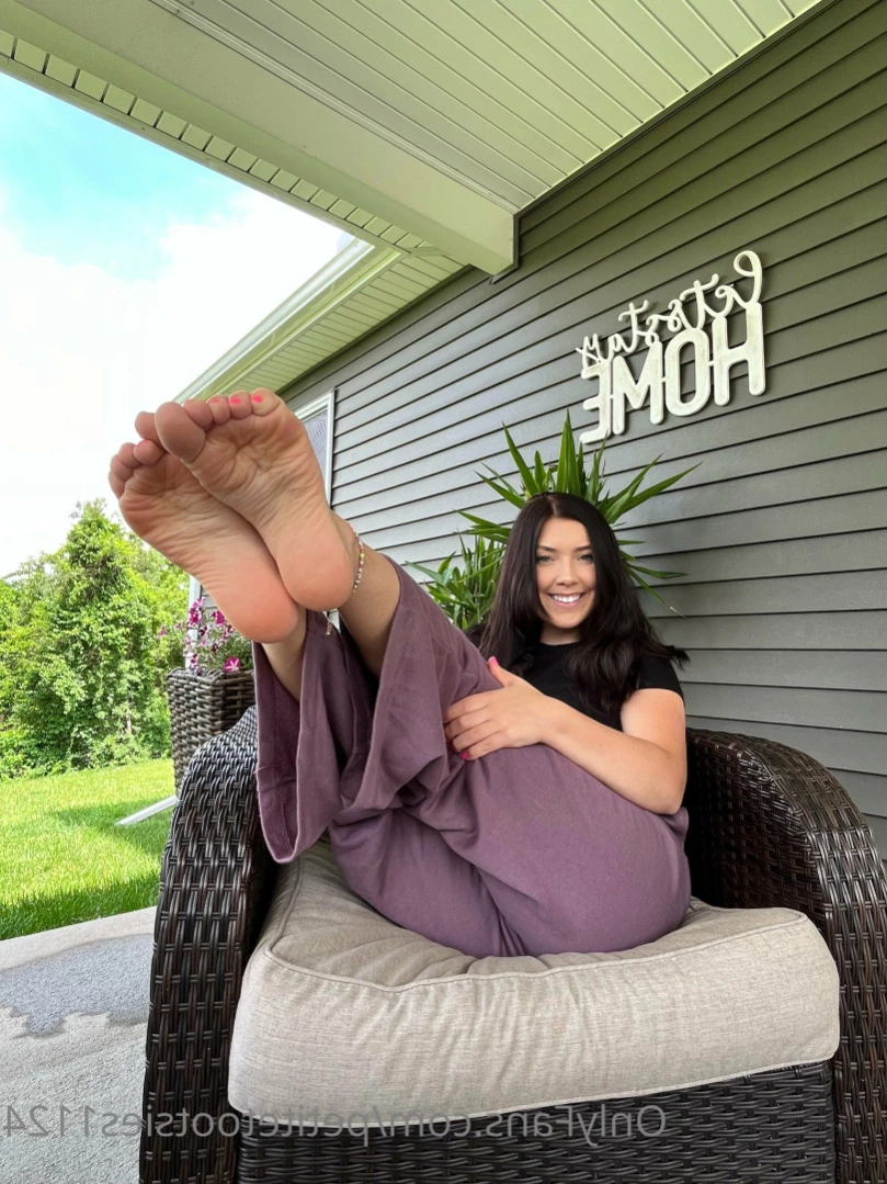 Petite Feet Penelope [ penelopestootsies739 ] Onlyfans leaked photo 15988480 on Hotleaks.tv
