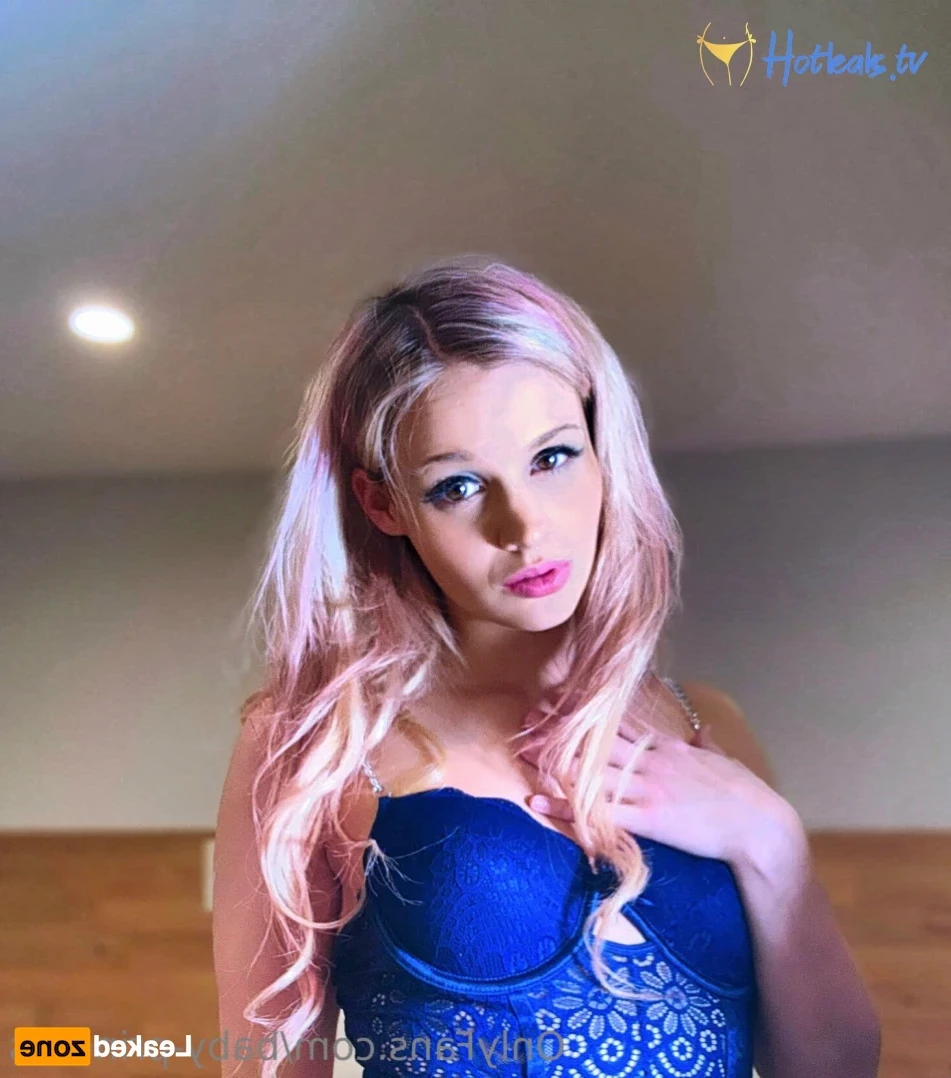 Vero Levesque👑onlyfan's princess👑 [ baby-princess ] Onlyfans leaked photo 16456065 on Hotleaks.tv