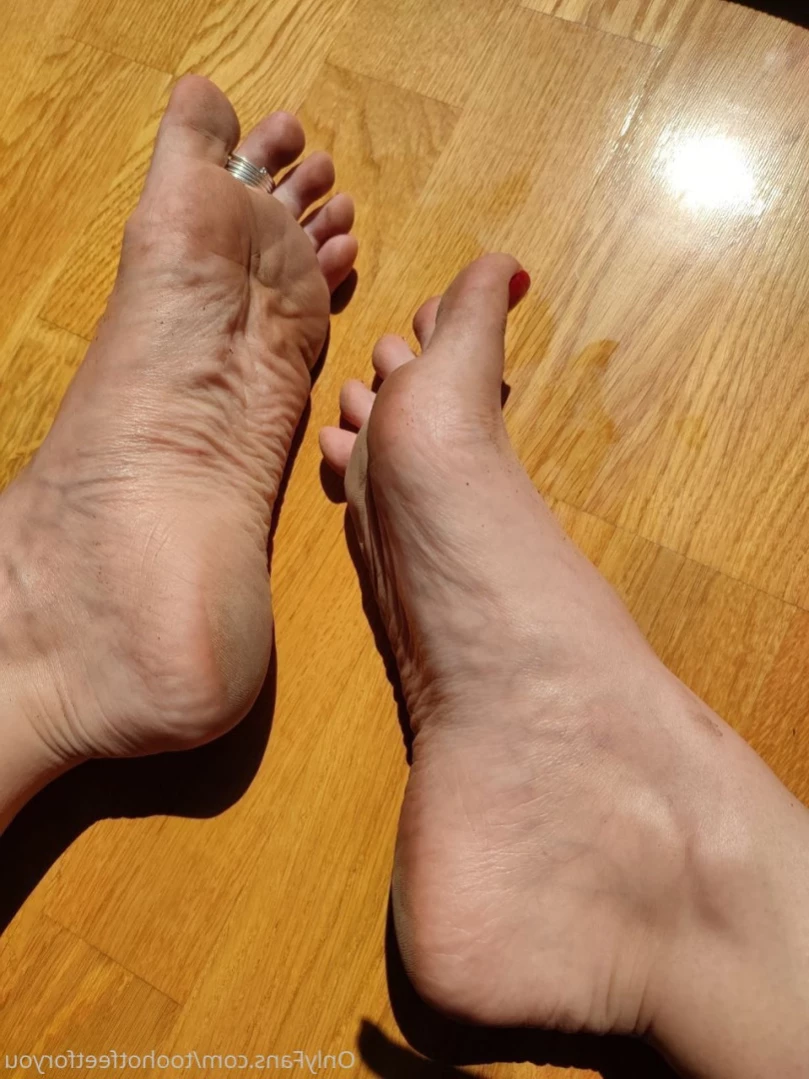 2hotfeet4you [ toohotfeetforyou ] Onlyfans leaked photo 12757552 on Hotleaks.tv