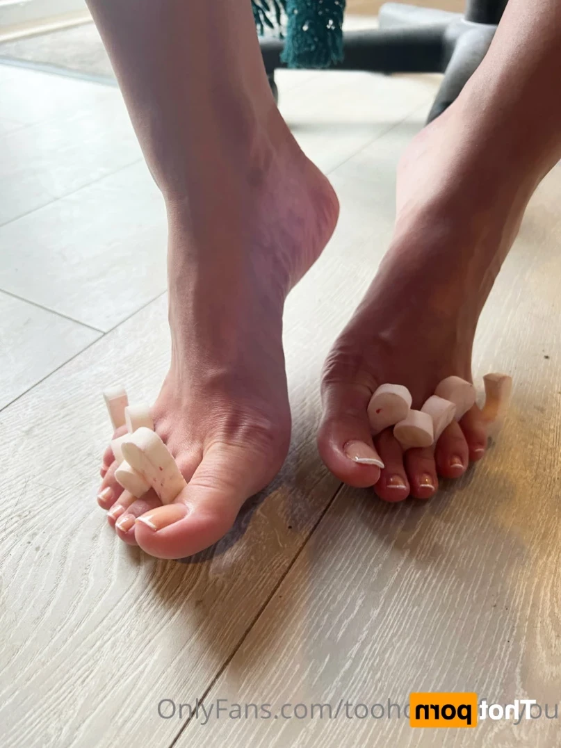 2hotfeet4you [ toohotfeetforyou ] Onlyfans leaked photo 13926196 on Hotleaks.tv