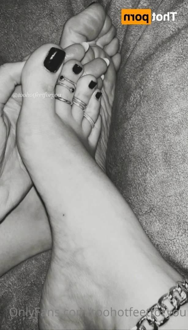 2hotfeet4you [ toohotfeetforyou ] Onlyfans leaked photo 13926709 on Hotleaks.tv