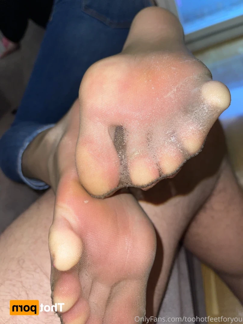 2hotfeet4you [ toohotfeetforyou ] Onlyfans leaked photo 15327029 on Hotleaks.tv